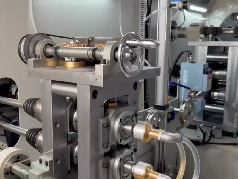 Momwe mungasamalire tsiku lililonse PV Ribbon Rolling Mills
